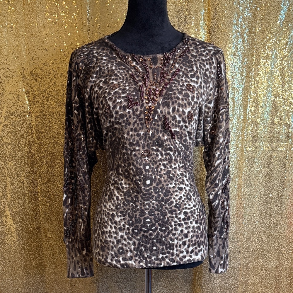 Leopard Print long sleeve top  70% Lamb wool   20% Angora Rabbit Hair. 10% nylon
